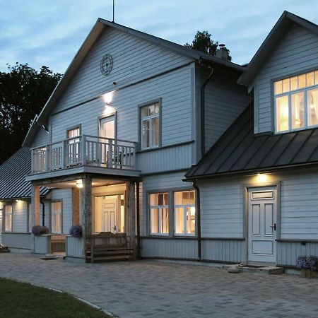 Meke Hotel Mustkalni Ngoại thất bức ảnh