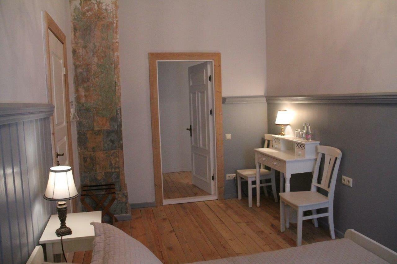 Meke Hotel Mustkalni Ngoại thất bức ảnh
